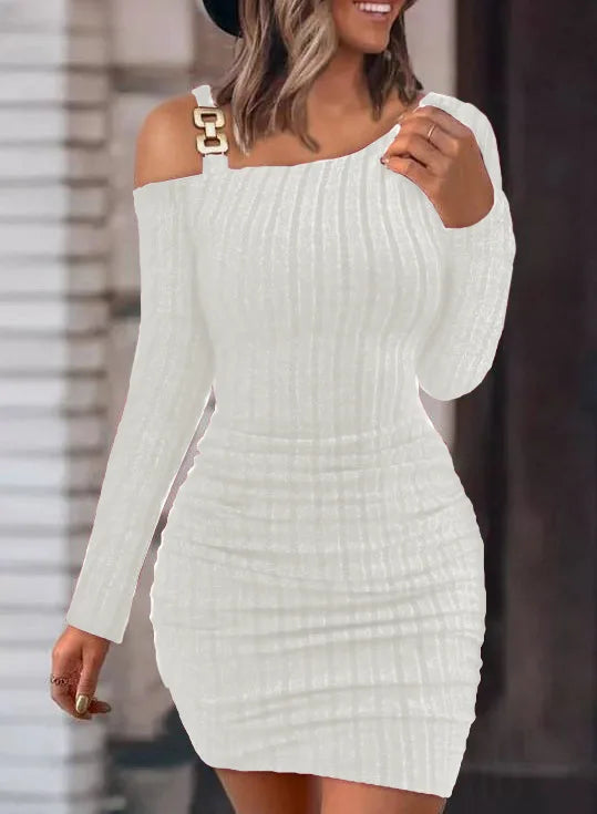 Mini robe Sexy avec chaîne, épaules dénudées, mode automne, moulante, manches longues, robes pour femmes, hiver, slim, tricoté