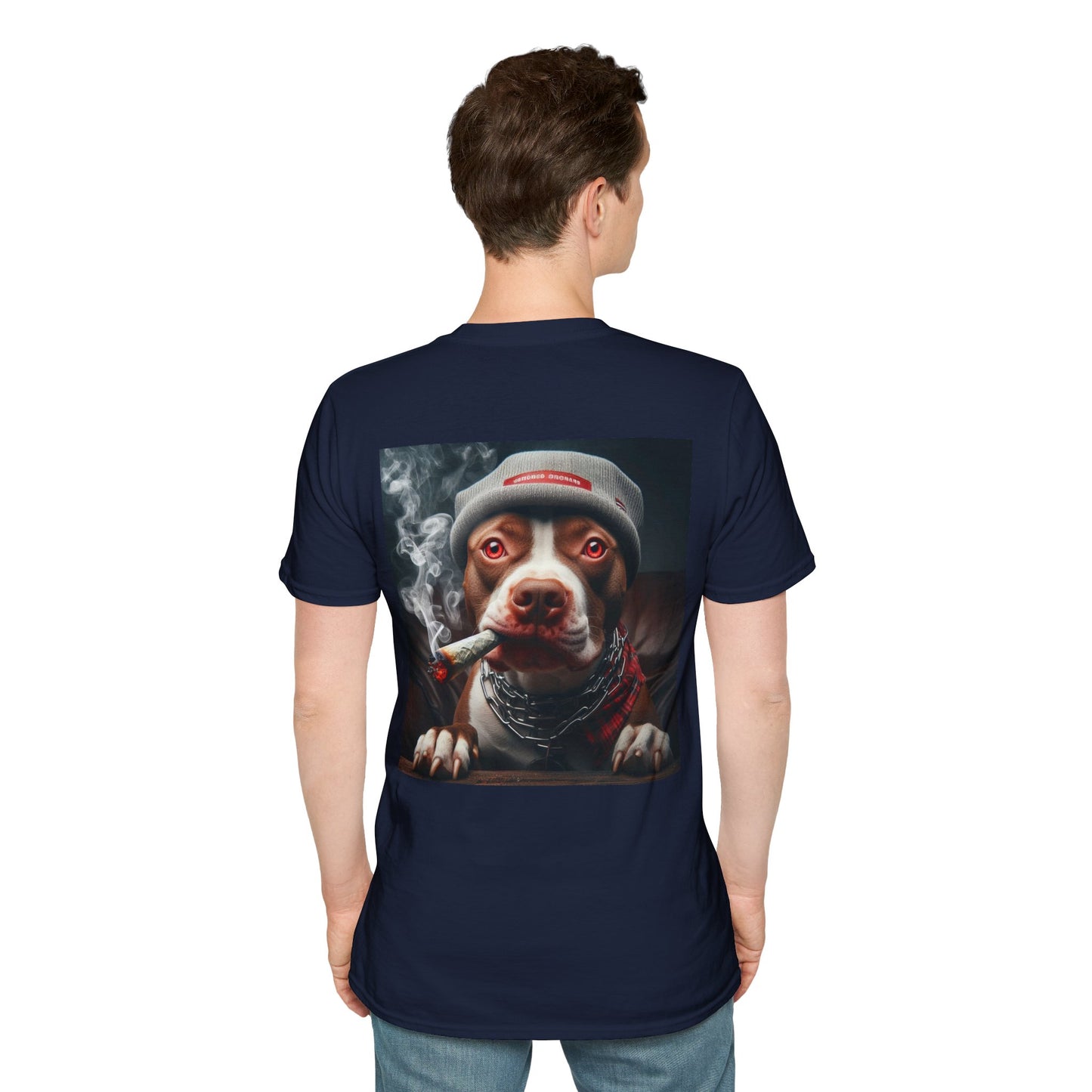 Rauchendes Hunde-T-Shirt mit grauem Hut