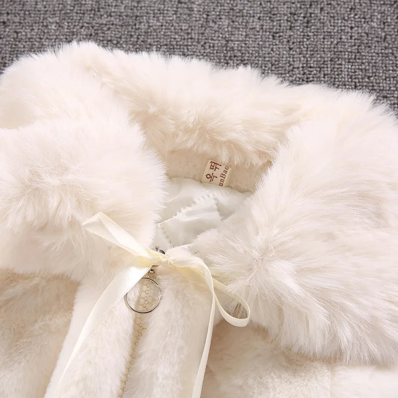 Veste d'automne et d'hiver pour petites filles de 1 à 7 ans, manteau chaud en fausse fourrure pour filles, vêtements d'extérieur princesse de noël, vêtements en peluche à la mode pour enfants