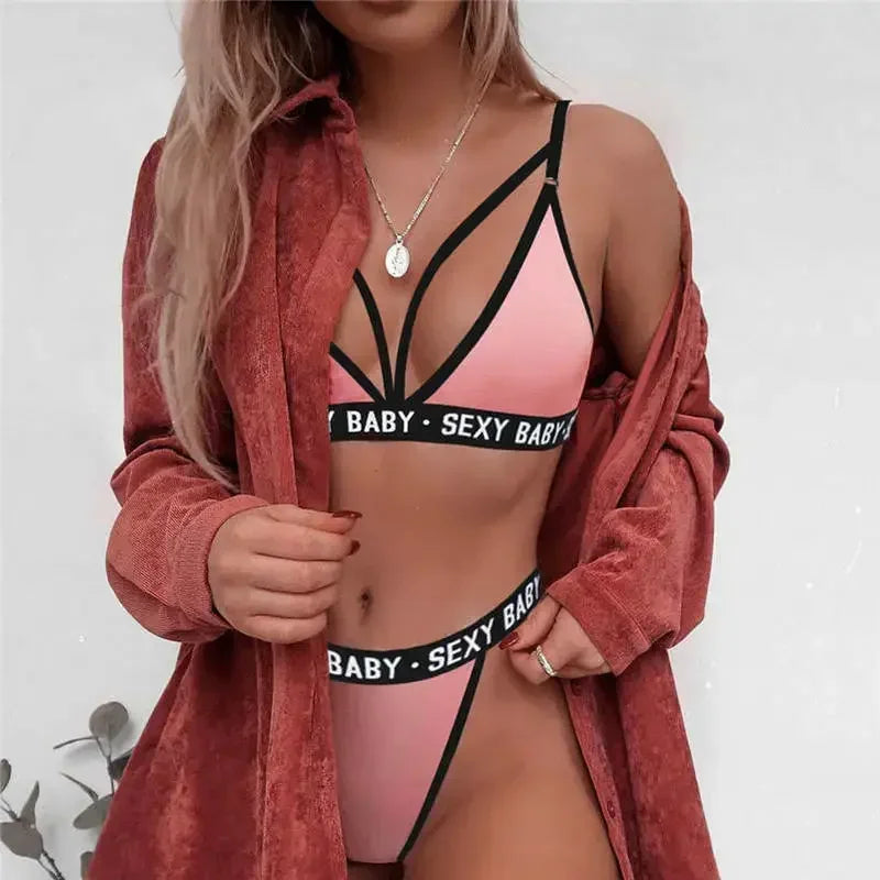 Ensembles exotiques Ensemble de soutien-gorge de sport sexy pour femmes sans armatures Bandage Corset Lettre Soutien-gorge + String Sexy Haut de bikini Culotte Vêtements sexuels